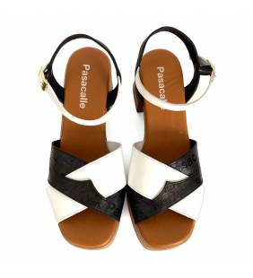 Sandalias plataforma mujer Pasacalle en piel negro y blanco